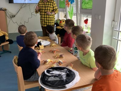 Projektový den - ukázka práce včelaře