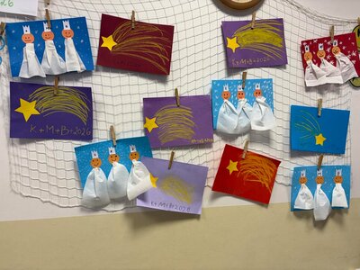 vyzdobili jsme si třídu výrobky...