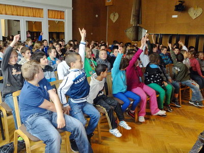 2014-04-11 Protidrogový program Divadlo Ve tři