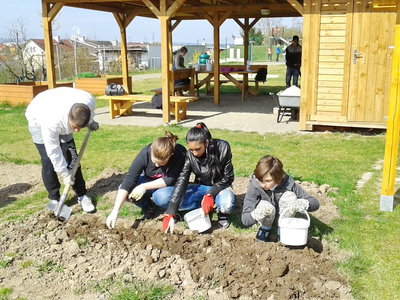 2015-04-13 Projektové vyučování na téma Zahrada
