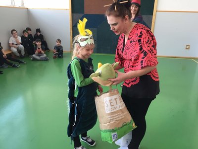Za II. oddělení vyhrála překrásná housenka