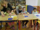 23. 10. 2019 se žáci zúčastnili ukázky práce sklářky a namalovali si skleněný zvoneček.